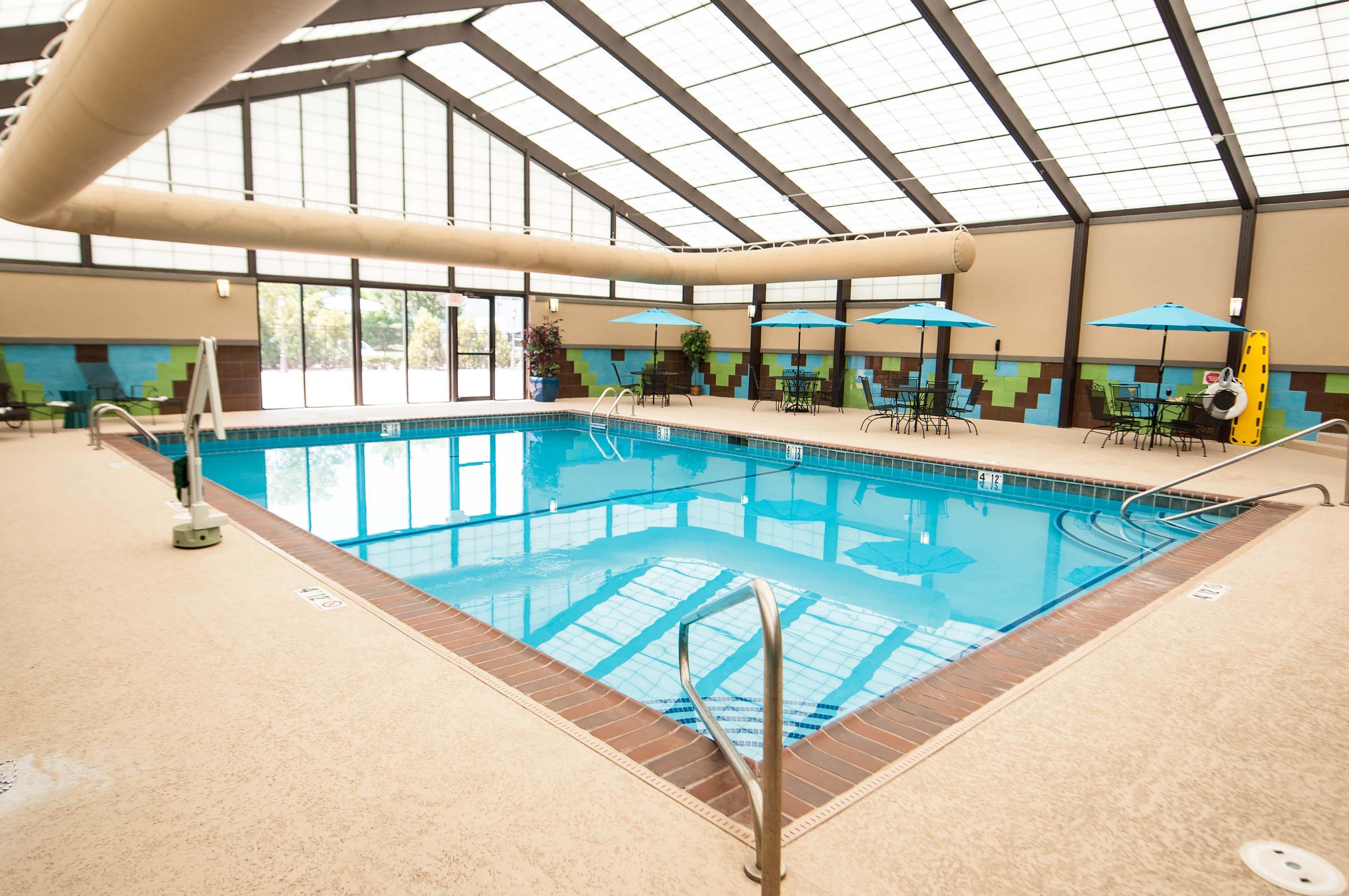 Holiday Inn St. Louis Airport West Earth City By Ihg Exterior photo